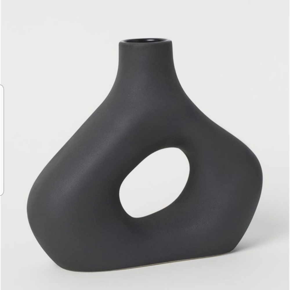 H&M Donut Circle Black Vase